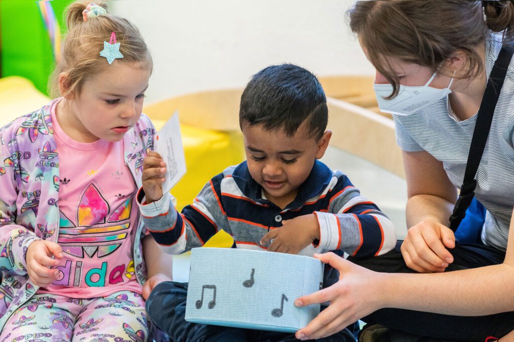 Führung in die integrative Kita Kinderhaus Imago in Baar