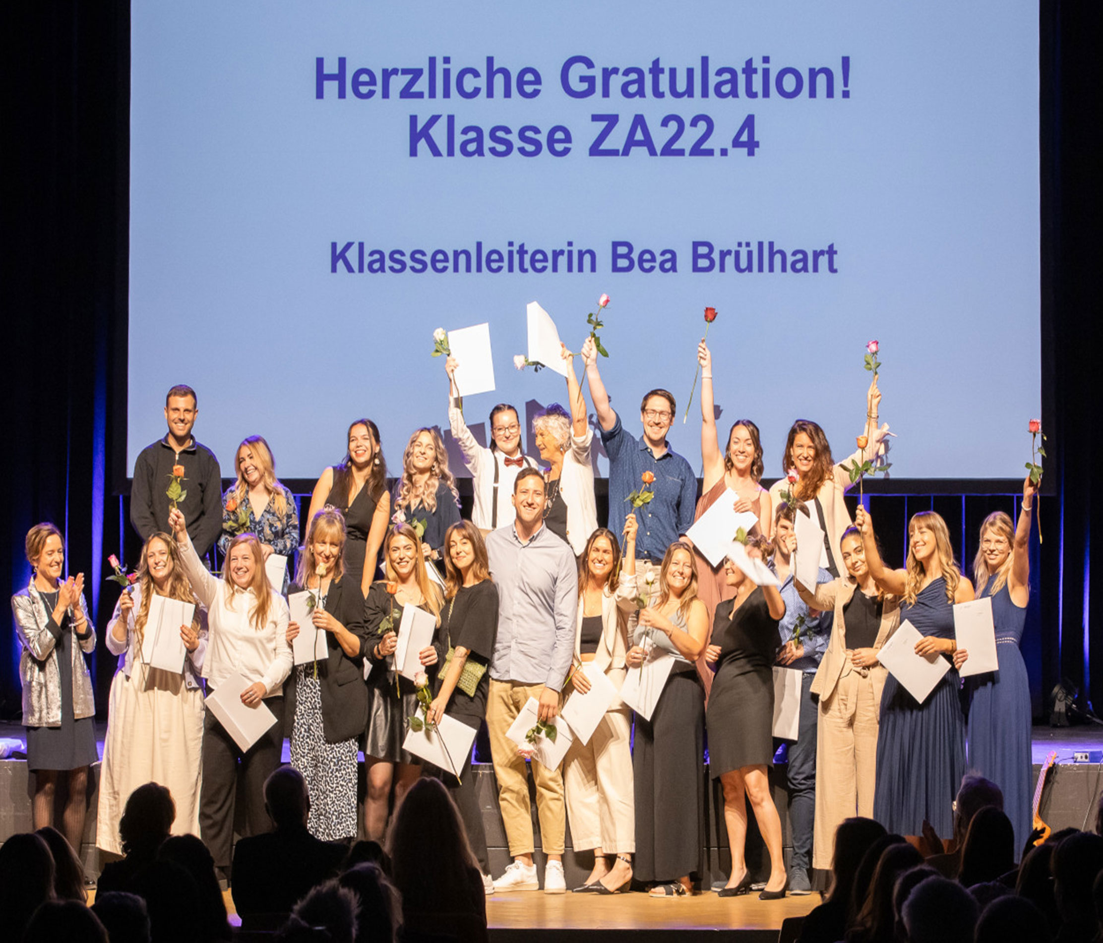 ausbildung-lehre-abschluss-2024-visoparents